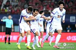 开云体育登录入口-关于赛季收官球队庆功宴举行，球员洒泪告别一季的信息