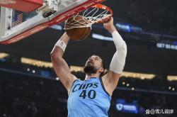 开云体育网页版登录入口-雄鹿击败对手，晋级下一轮比赛