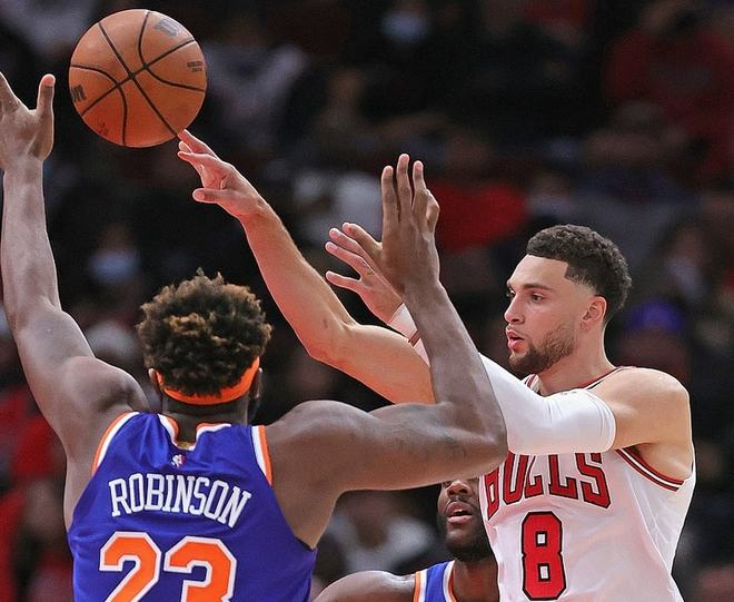 公牛后卫抢尽头条,率队取得连胜的简单介绍 公牛后卫抢尽头条,率队取得连胜的简单介绍