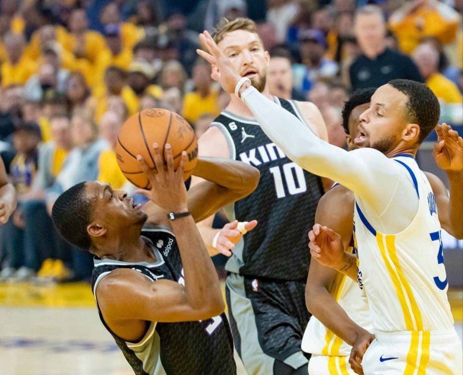 爵士战胜勇士,西部强队对决 爵士战胜勇士,西部强队对决